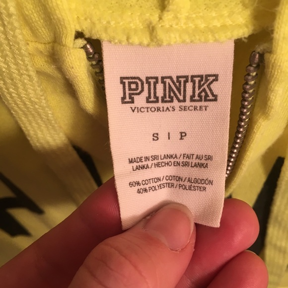 VS Yellow hoodie - Picture 4 of 4